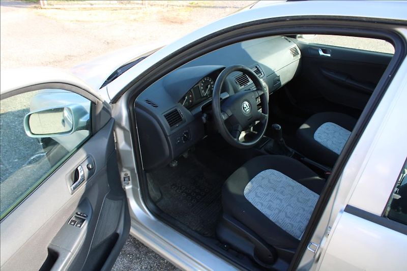 Škoda Fabia 1,2 i  KLIMA, ROZVODY - fotka 9 z 22