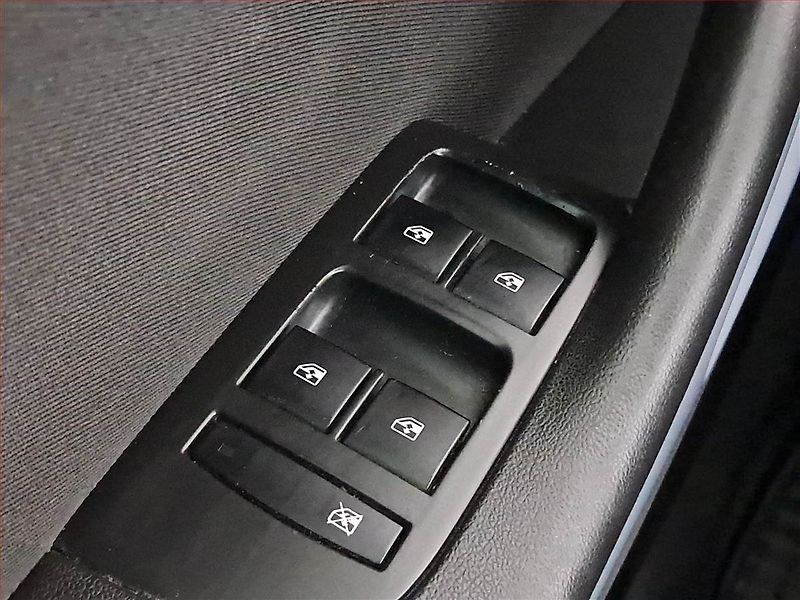 Opel Zafira (2013) 2.0 CDTI, 7 míst, Tempomat - fotka 19 z 20