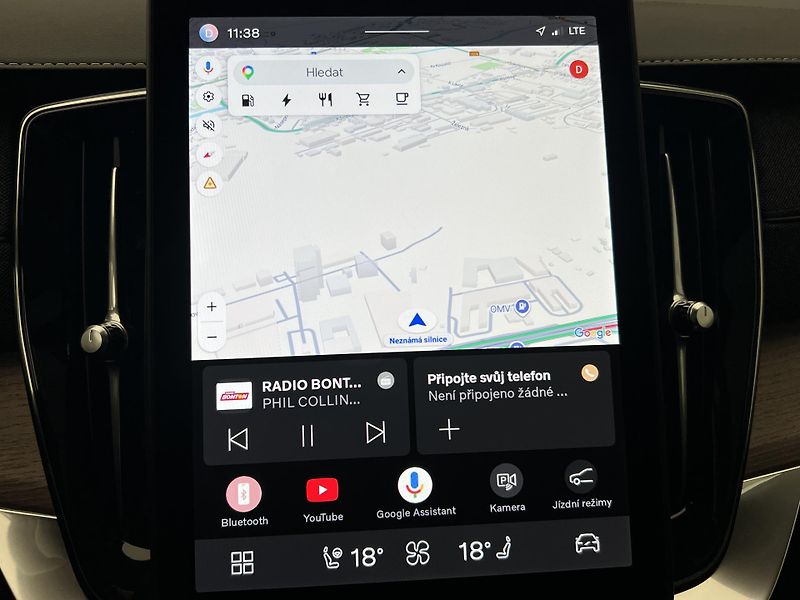 Volvo XC90 T8 RECHARGE PLUS DARK  - fotka 44 z 49