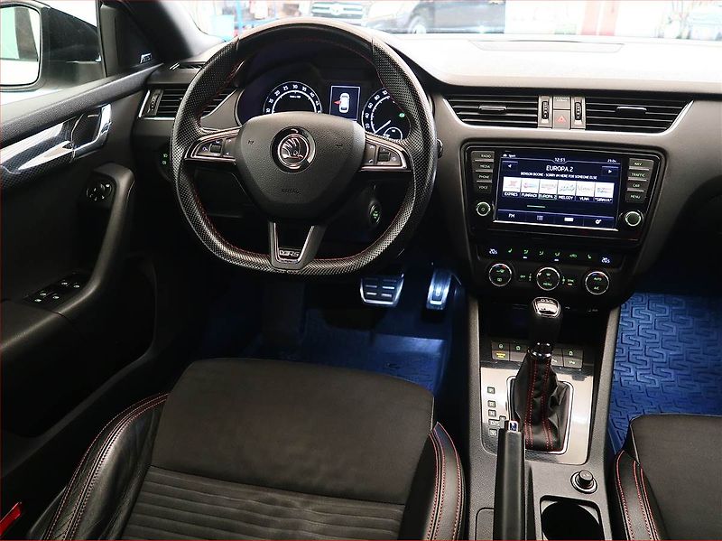 Škoda Octavia (2015) RS 2.0 TDI, Automat, Navi - fotka 7 z 18