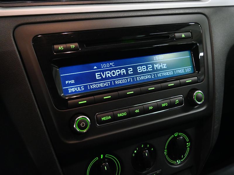 Škoda Rapid - fotka 14 z 23