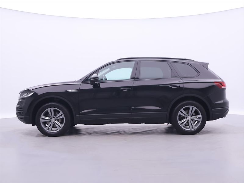 Volkswagen Touareg 3,0 TDI 170kW DSG 4M LED CZ - fotka 4 z 31