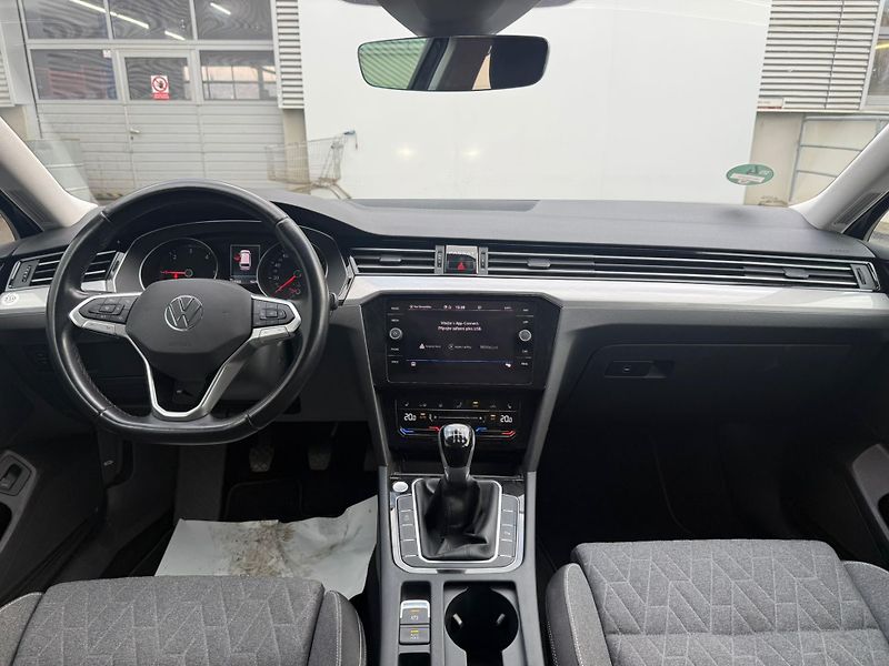 Volkswagen Passat Business 2.0 TDI 110 kW Varian - fotka 5 z 21