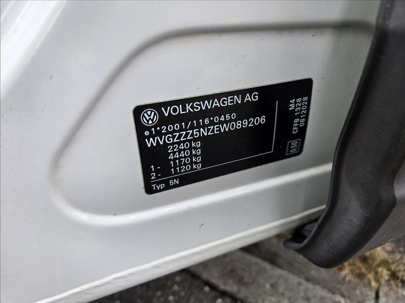 Volkswagen Tiguan 2,0 TDI  4x4 - fotka 23 z 23
