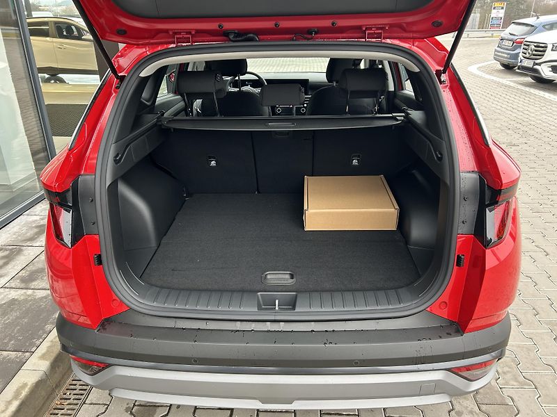 Hyundai Tucson 1,6 T-GDI PHEV 211kW SMART FL - fotka 7 z 34