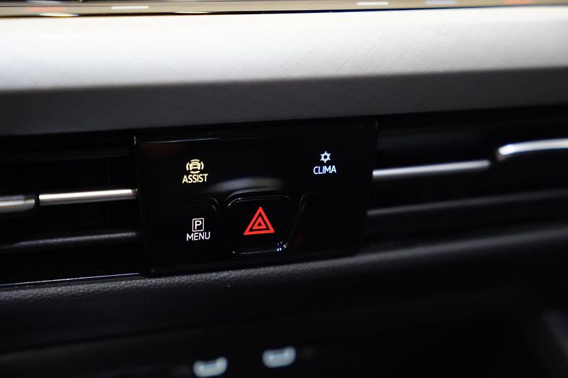 Volkswagen Golf - fotka 23 z 27