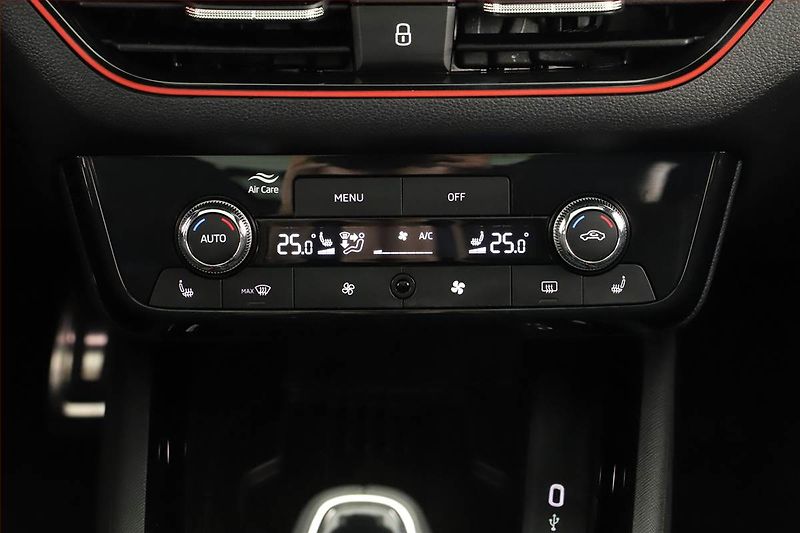 Škoda Scala (2025) 1.0 TSI, Monte Carlo - fotka 20 z 23