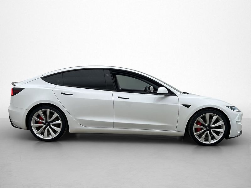 Tesla Model 3 Performance AWD - fotka 4 z 29