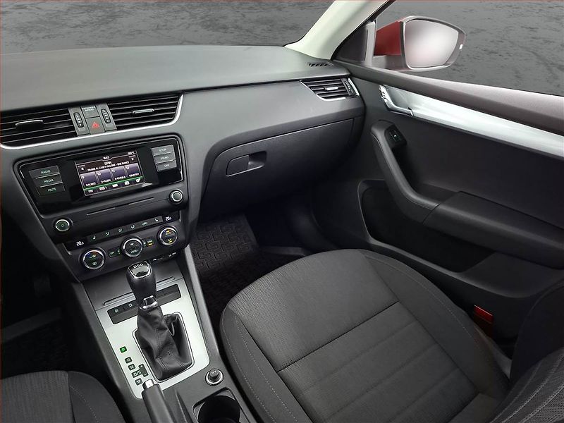 Škoda Octavia (2016) 1.4 TSI, Automat, Serv.kniha - fotka 8 z 21