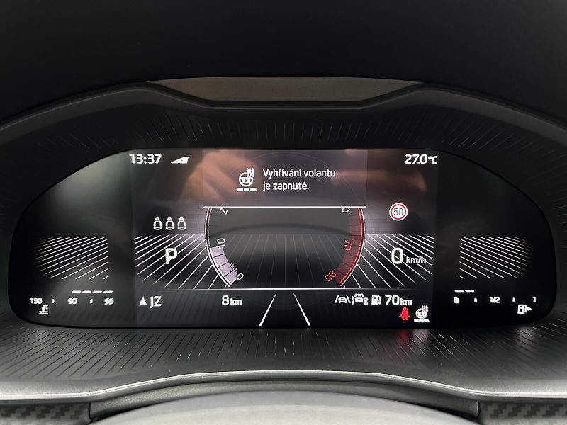 Škoda Kamiq 1.0TSi DSG Monte Carlo 116PS M - fotka 20 z 38