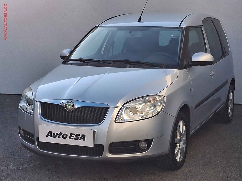 Škoda Roomster (2010) 1.2 i, 2.maj,ČR, Xenon - fotka 3 z 15