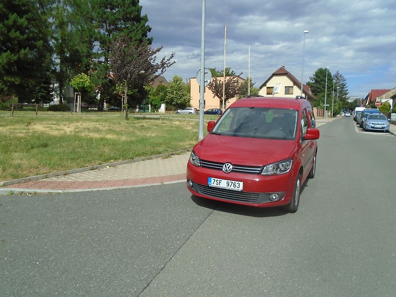 Volkswagen Caddy (2013) JAKO O 1.6 TDI,5.Míst,Klima - fotka 2 z 24