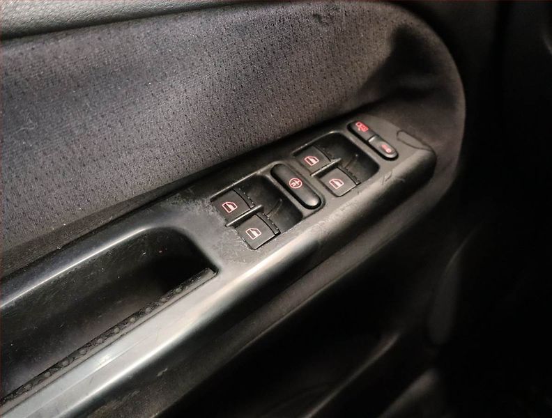 Volkswagen Passat (1998) 1.9 TDI, nová STK, Tažné - fotka 13 z 16