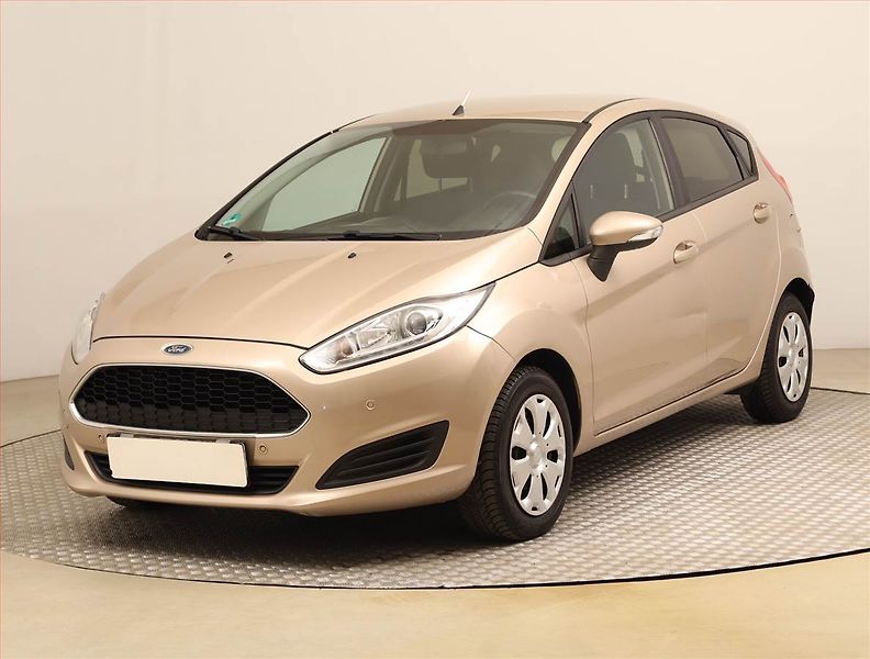 Ford Fiesta (2016) 1.5 TDCi, v dobrém stavu - fotka 2 z 16