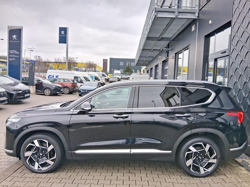 Hyundai Santa Fe LUXURY 2.2 CRDi 4x4 148 kW - fotka 4 z 38