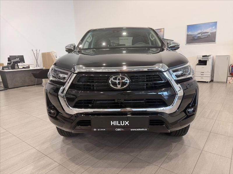 Toyota Hilux (2025) 2,8 Double Cab Executive  2.8L - fotka 2 z 11