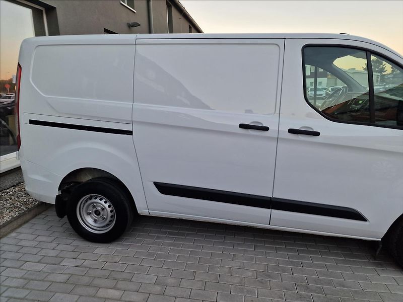 Ford Transit Custom 2.0TDCi Trend L1,ČR,1.Majitel - fotka 39 z 45