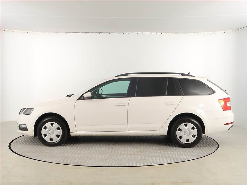 Škoda Octavia (2018) 1.6 TDI, Serv.kniha, Navi - fotka 3 z 16