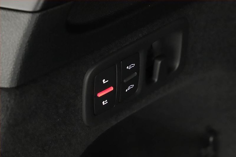 Audi SQ7 (2026) 4.0 TFSI, 360KAMERA, SOFTCLOSE - fotka 23 z 28