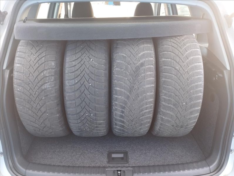 Volkswagen Tiguan 2,0 TDi 103KW 4X4 - fotka 17 z 18