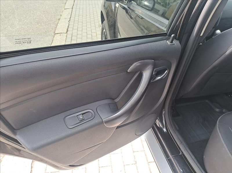 Dacia Duster 1,5 dCi Black edition - fotka 41 z 48