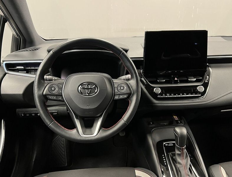 Toyota Corolla 1,8 HYBRID AT GR SPORT - fotka 5 z 18