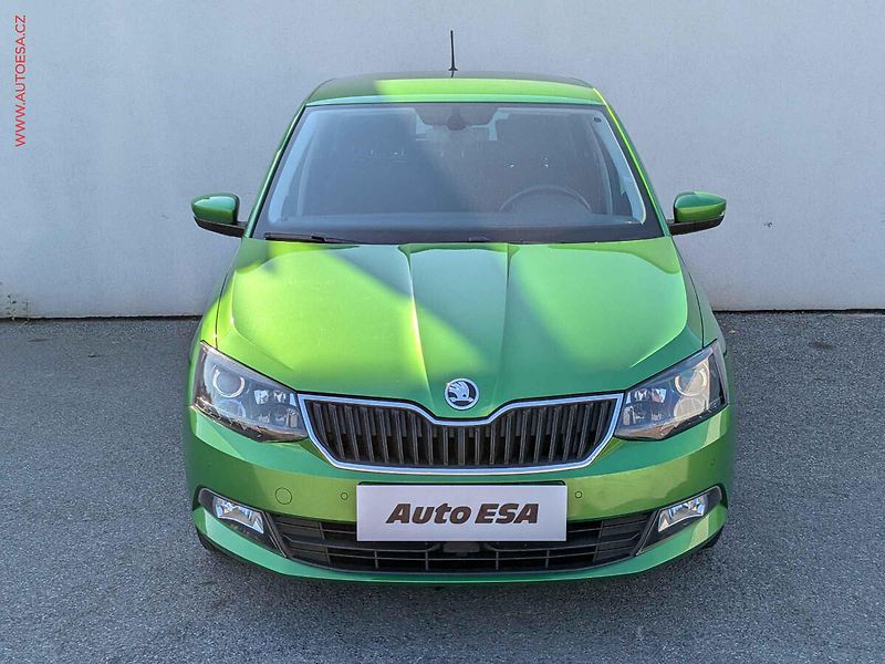 Škoda Fabia (2016) 1.2 TSi, 2.maj,ČR, Style - fotka 2 z 15