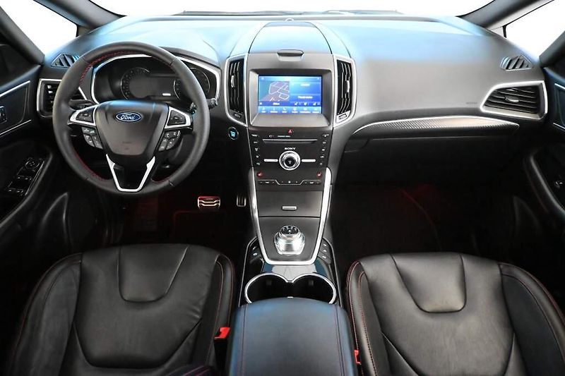 Ford S-MAX (2020) 2.0 ST-LINE LED SONY ACC Tažné - fotka 12 z 43