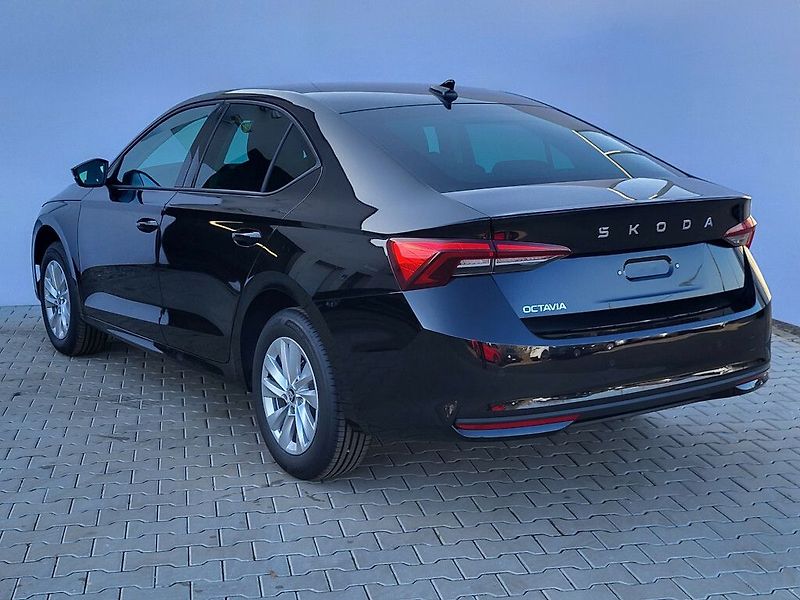 Škoda Octavia 130LET 1,5TSI 110kW - fotka 5 z 28