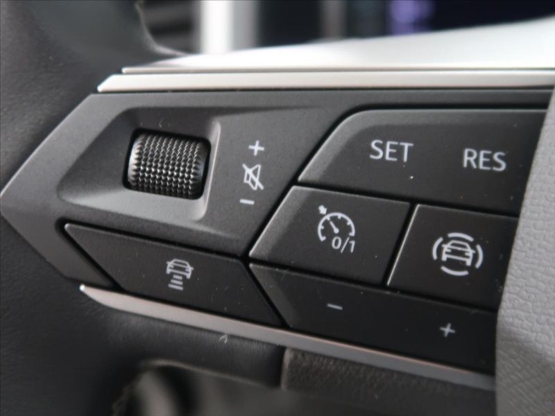 Seat Ateca 1,5 TSI DSG LED 1.majitel - fotka 16 z 39