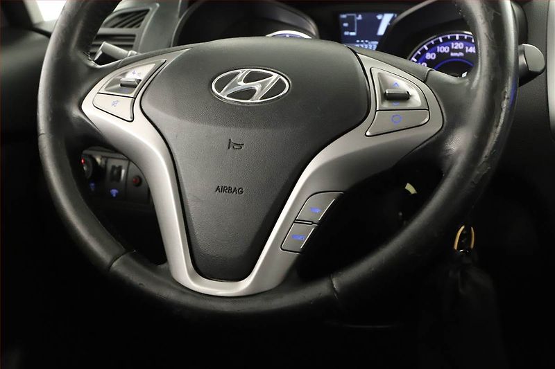 Hyundai ix20 (2012) 1.6 CVVT, LPG, Park. senzory - fotka 13 z 14