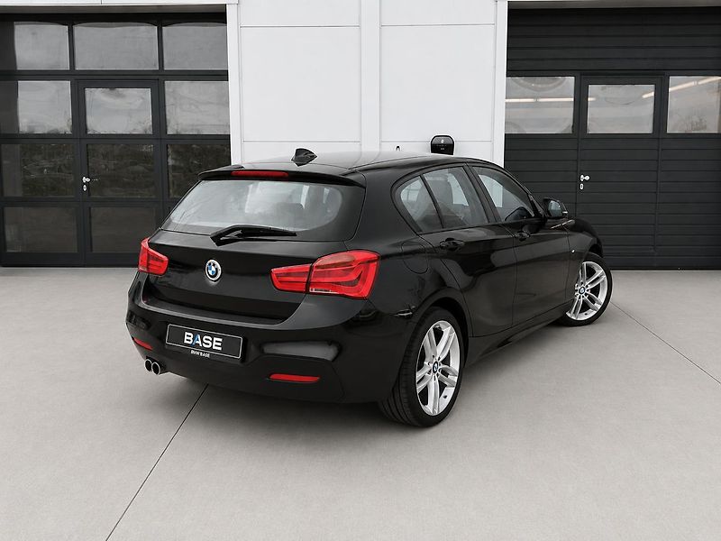 BMW Řada 1 120d M-Sport - fotka 4 z 19