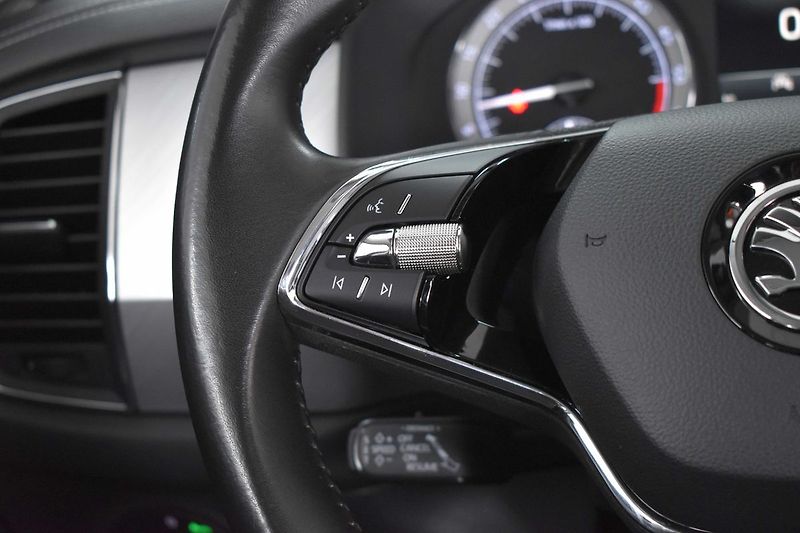 Škoda Kodiaq 2.0 TDI 110*DSG*ACC*KAMERA*DPH - fotka 17 z 38
