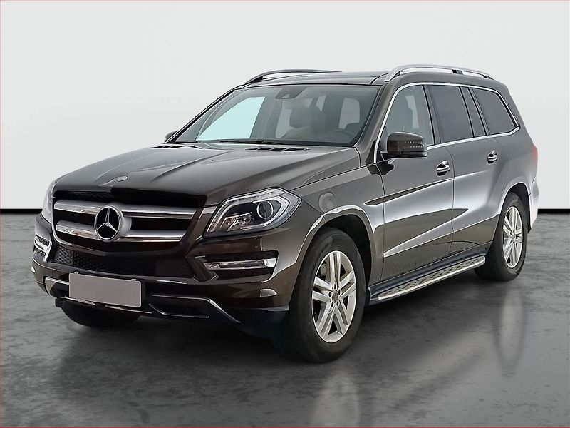 Mercedes-Benz GL (2014) 500 - fotka 2 z 27