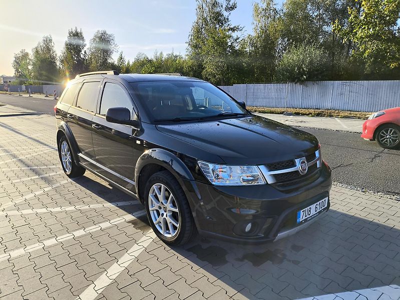 Fiat Freemont (2014) 2.0 JTD, 7-míst, nová STK - fotka 4 z 24
