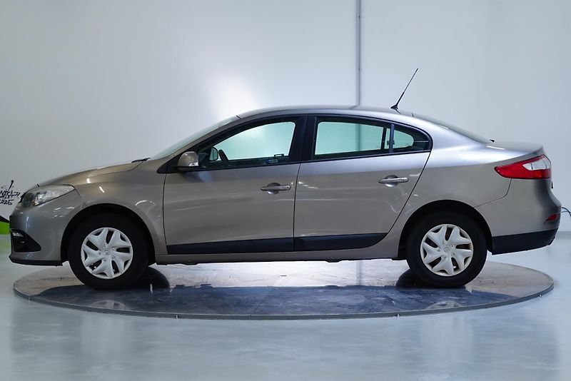 Renault Fluence - fotka 3 z 25