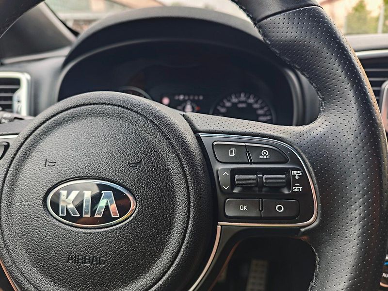 Kia Sportage (2016) 1.6 T-GDi GT-line AWD 130kW - fotka 22 z 43
