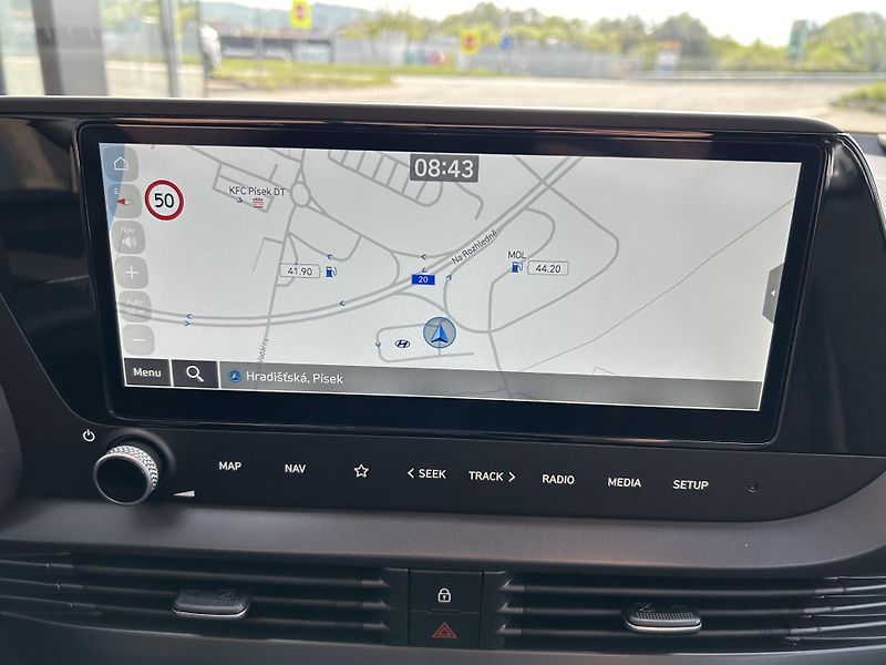 Hyundai i20 26 1,0 T-GDI DCT GO PLUS! 66kW - fotka 23 z 30