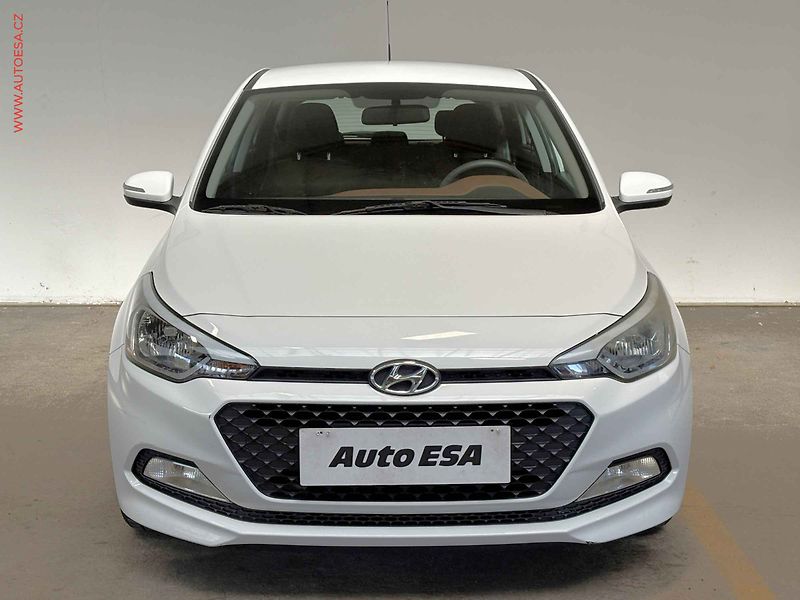 Hyundai i20 (2016) 1.25i, 1.maj,ČR - fotka 2 z 13