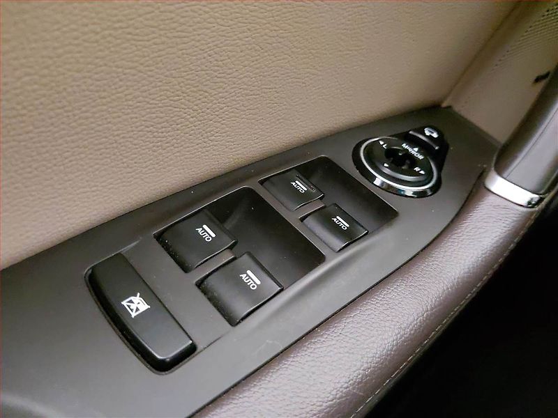 Hyundai i40 (2016) Premium 1.7 CRDi, Automat - fotka 21 z 22