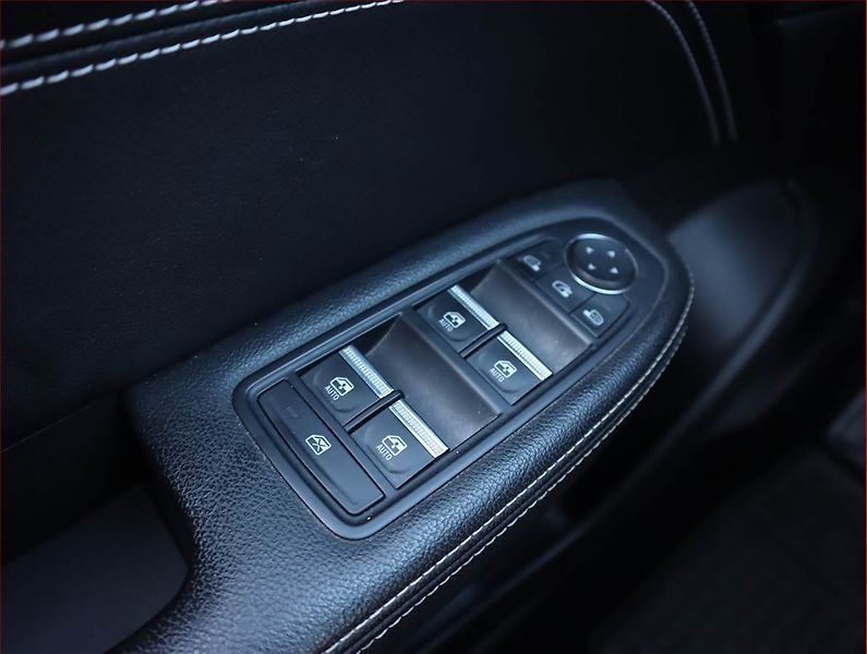 Renault Arkana (2023) E-Tech, Automat, Serv.kniha - fotka 18 z 21
