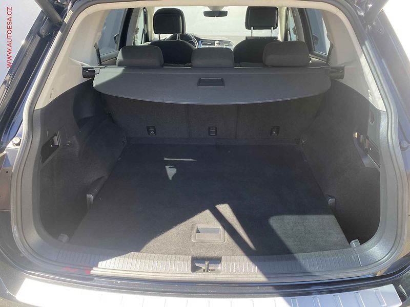 Volkswagen Tiguan Allspace (2019) 2.0 TDi, Comfortline, LED - fotka 7 z 16