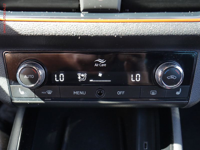 Škoda Scala (2023) 1.0TSi, ČR, Monte Carlo, LED - fotka 17 z 26