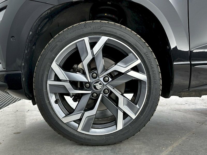 Škoda Karoq (2025) DSG 2.0TDI 110kW 4x4 SportLine - fotka 33 z 33