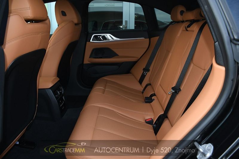 BMW Řada 4 420d xDrive M-SPORT ČR 1.MAJ - fotka 13 z 59