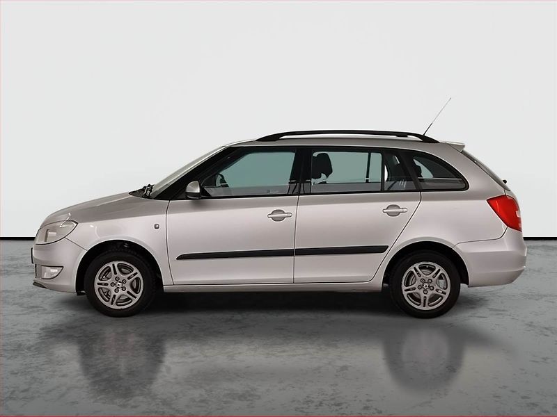 Škoda Fabia (2012) Ambiente 1.2 12V, po STK - fotka 3 z 19