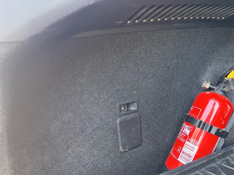 Seat Leon (2020) ST FR - 1.majitel, tažné - fotka 14 z 29