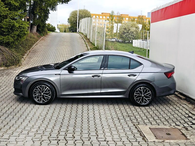 Škoda Octavia (2025) 2,0 TDI 110 kW Sportline DSG - fotka 40 z 42