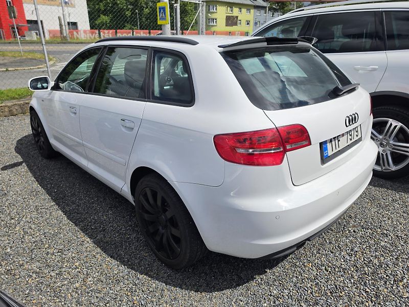Audi A3 1.2 TFSI Xenon S-Line  - fotka 3 z 24