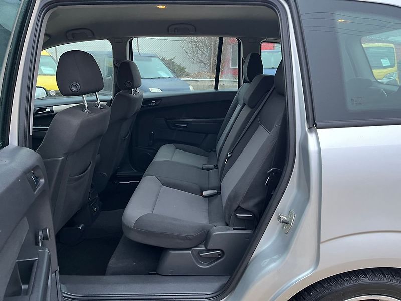 Opel Zafira 1.9cdti 88kw+7.míst - fotka 14 z 29